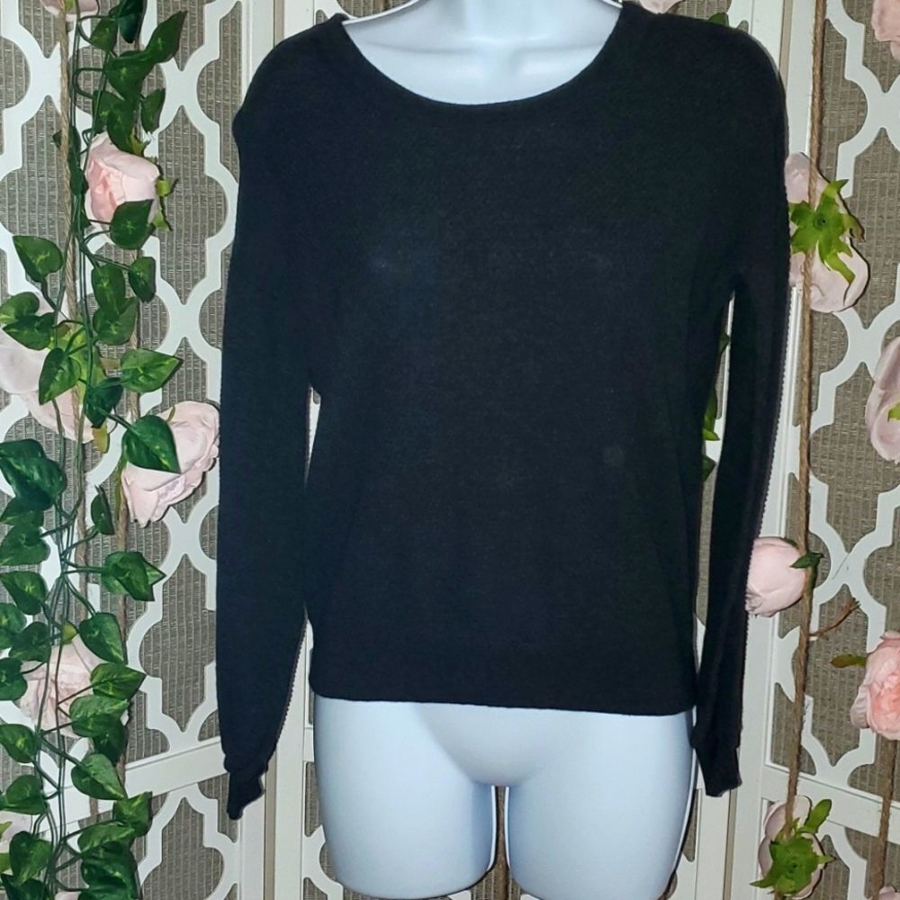 Feel The Piece Cutout Back Top